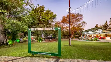 Nutting House - Accommodation, Conferences & Functions